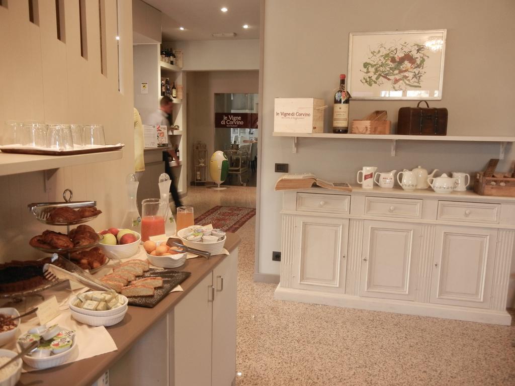 Casteggio Hotel Le Vigne Di Corvino מראה חיצוני תמונה
