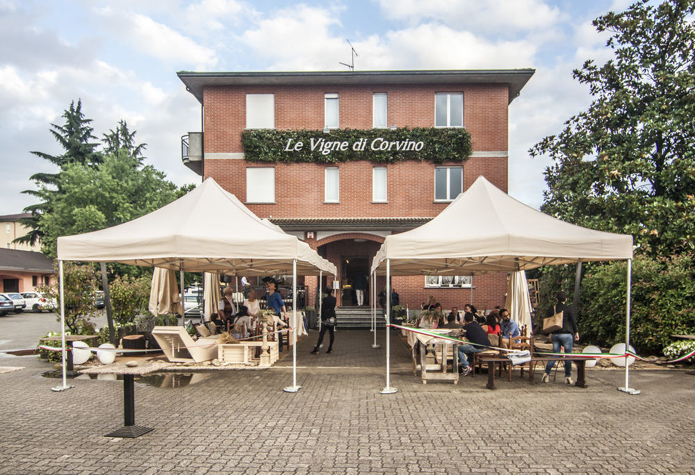 Casteggio Hotel Le Vigne Di Corvino מראה חיצוני תמונה