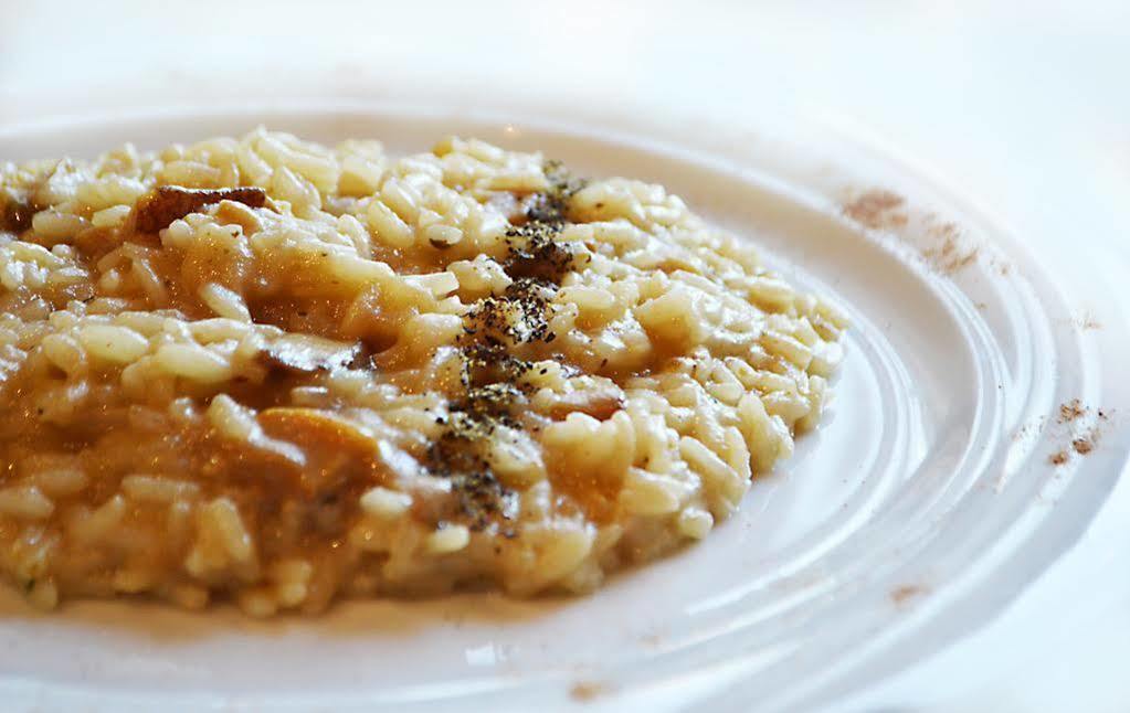 Casteggio Hotel Le Vigne Di Corvino מראה חיצוני תמונה