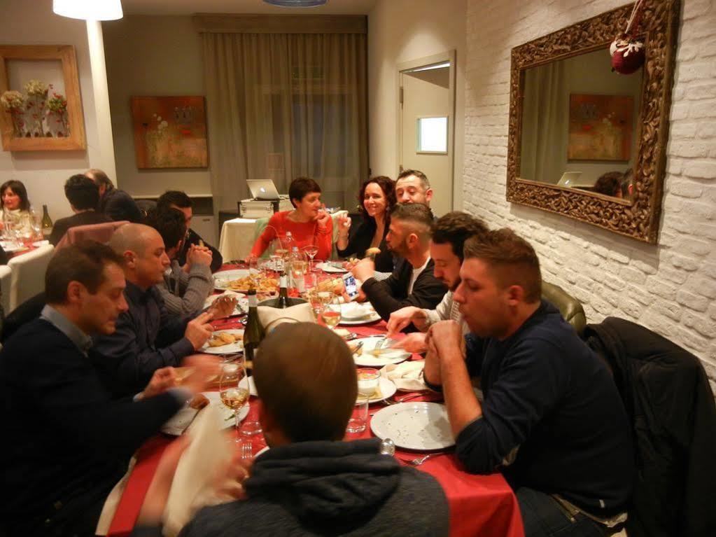 Casteggio Hotel Le Vigne Di Corvino מראה חיצוני תמונה